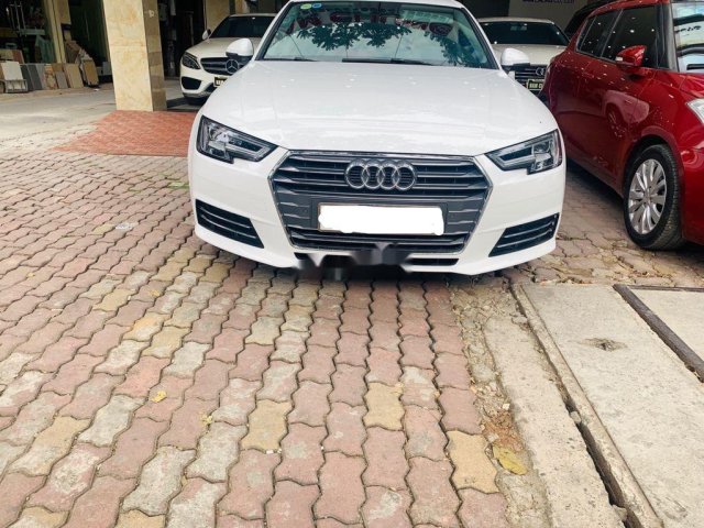 Bán xe Audi A4 năm 2017, xe nhập còn mới0