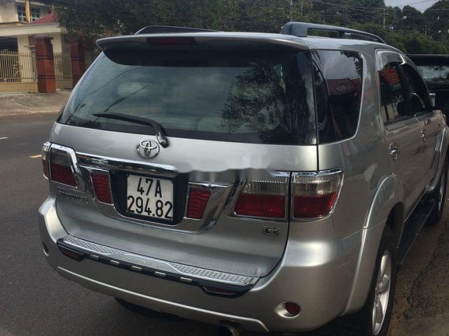 Bán Toyota Fortuner sản xuất năm 2009 còn mới0