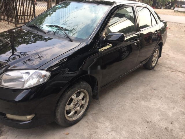 Cần bán gấp Toyota Vios đời 2005, màu đen chính chủ, 128tr