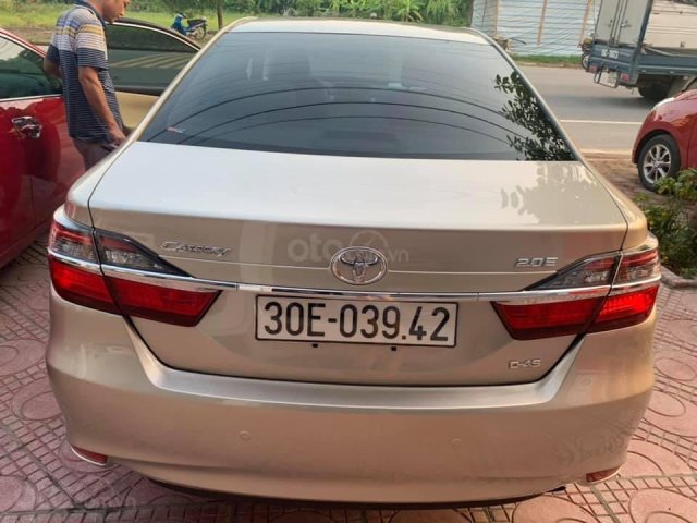 Toyota Camry SX 2015, màu nâu vàng, nội thất da, số tự động, máy xăng0