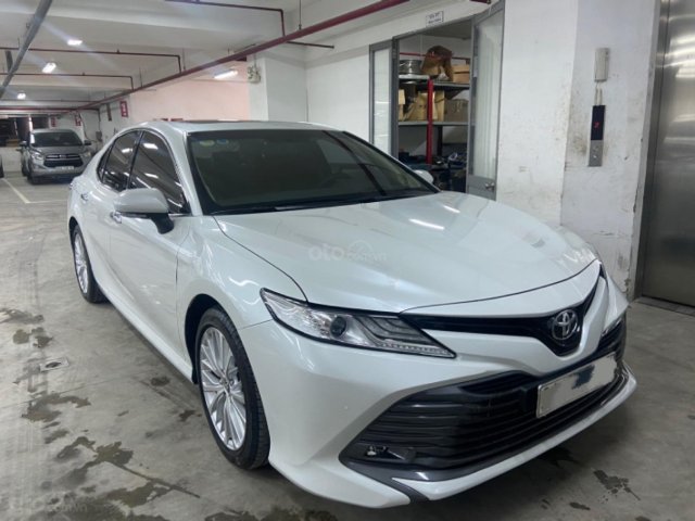 Bán Camry 2.5Q 2020, siêu lướt