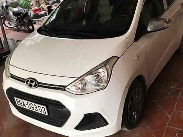 Bán Hyundai Grand i10 năm sản xuất 2016, màu trắng, xe nhập còn mới, 260tr0