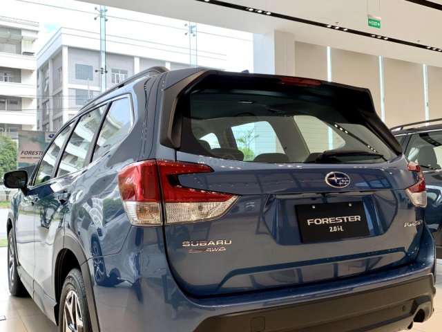 Cần bán Subaru Forester 2.0i-L sản xuất 2020, màu xanh0