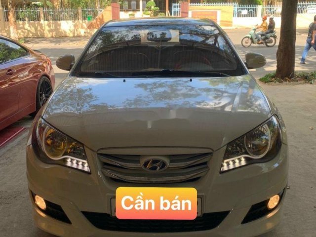 Bán ô tô Hyundai Avante năm sản xuất 2014, màu trắng, 305tr0