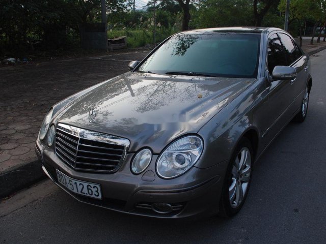 Cần bán xe Mercedes E280 năm 2003, nhập khẩu0