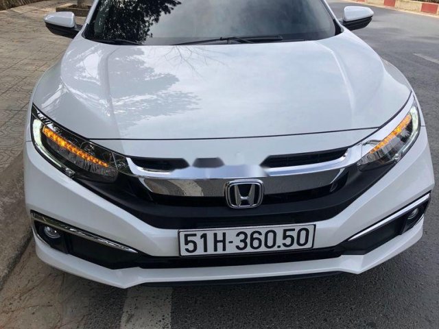 Cần bán Honda Civic đời 2020, màu trắng chính chủ