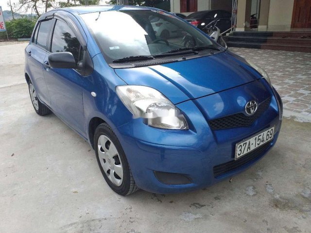 Bán xe Toyota Yaris 2010, màu xanh lam, xe nhập, giá tốt0