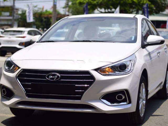 Bán Hyundai Accent đời 2020, màu trắng giá cạnh tranh
