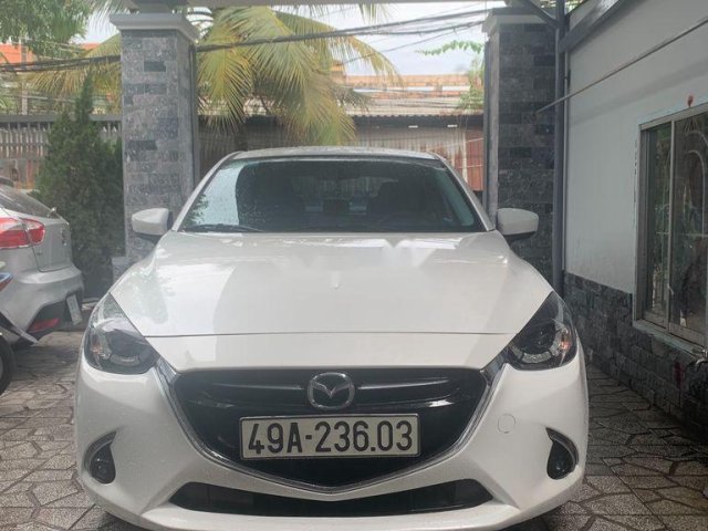 Xe Mazda 2 năm 2019, màu trắng, xe nhập còn mới0