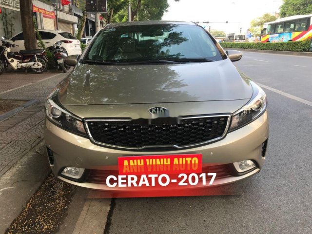 Cần bán lại xe Kia Cerato sản xuất 2017, full option0