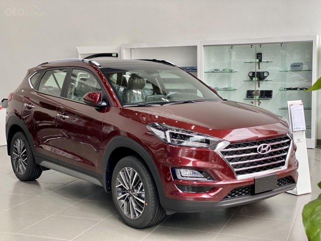 Hyundai Tucson ưu đãi tiền mặt lên tới 30 triệu + tặng phụ kiện và giảm 50% thuế trước bạ chỉ còn trong tháng này0