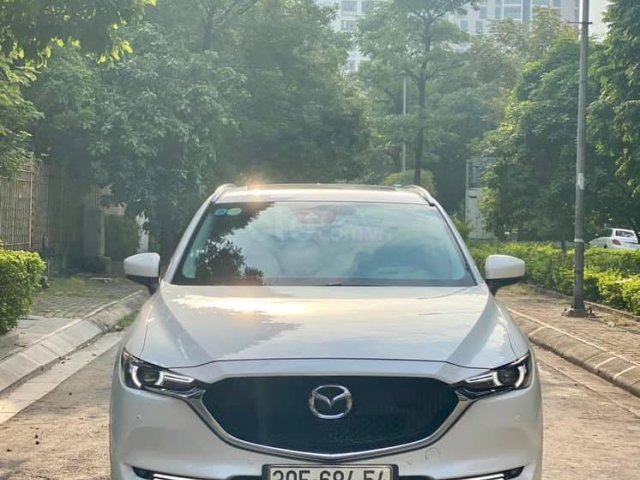 Cần bán xe Mazda CX5 1 cầu màu trắng, SX 2019