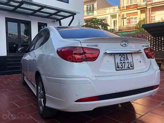 Bán Hyundai Avante sản xuất năm 2011, màu trắng0