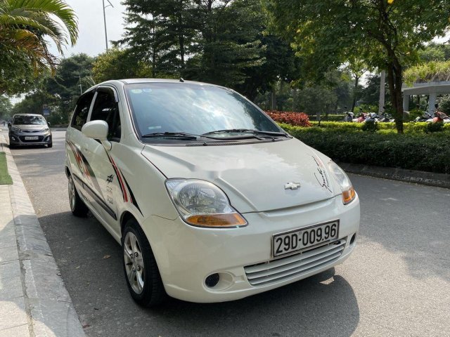 Cần bán Chevrolet Spark sản xuất 2011, giá tốt0