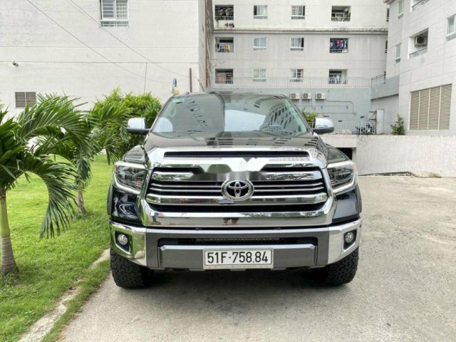 Cần bán xe Toyota Tundra sản xuất 2016, xe nhập còn mới