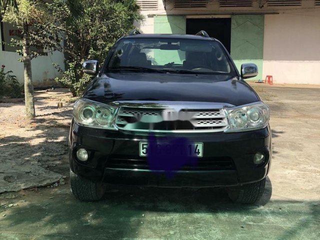 Cần bán Toyota Fortuner sản xuất 2010, số sàn, 489 triệu0