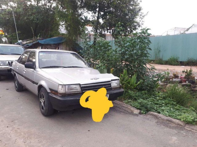 Cần bán xe Toyota Corona sản xuất năm 1985, nhập khẩu, giá 39tr0