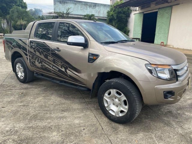 Cần bán Ford Ranger sản xuất năm 2013, xe như mới0