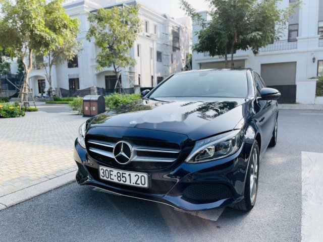 Bán ô tô Mercedes C200 năm 2017, xe nhập