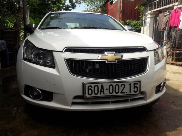 Cần bán Chevrolet Cruze năm sản xuất 2011 còn mới