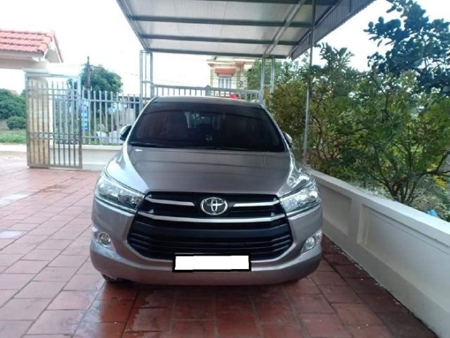 Bán xe Toyota Innova năm sản xuất 2019, màu xám, giá chỉ 622 triệu