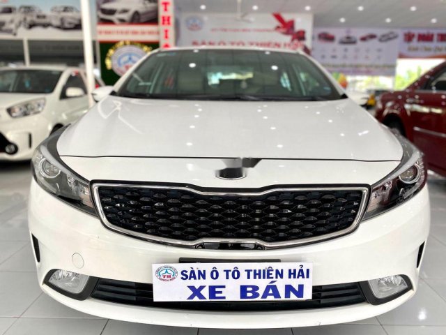 Cần bán Kia Cerato năm 2017 còn mới0