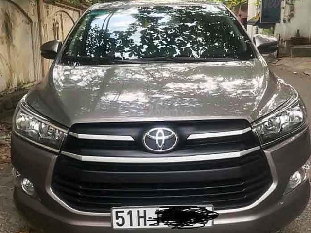 Bán Toyota Innova sản xuất 2019, màu nâu số sàn, 650 triệu