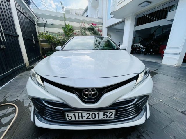 Bán Camry 2.5Q 2019, xe đẹp đi 12.000km - cam kết chất lượng bao kiểm tra hãng0