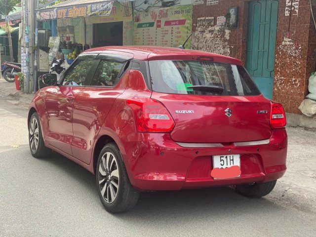 Bán Suzuki Swift GLX 2019, màu đỏ0