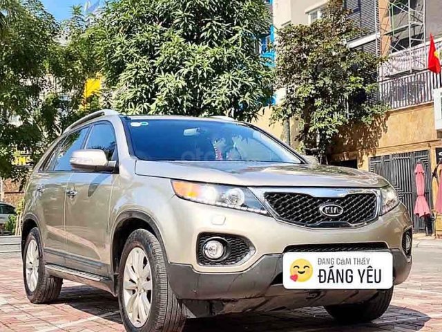 Cần bán xe Kia Sorento sản xuất năm 2013, màu vàng, giá 525tr0