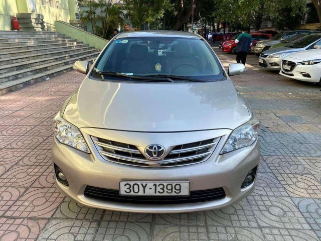 Bán Toyota Corolla Altis sản xuất năm 2010 còn mới, 410 triệu