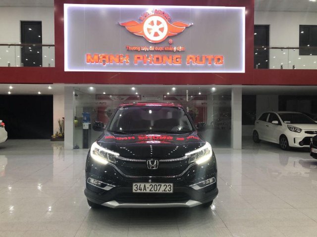 Cần bán lại xe Honda CR V năm sản xuất 2017, màu đen, giá 795tr0