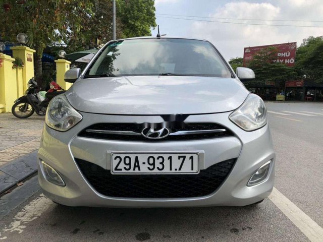 Bán Hyundai Grand i10 2013, màu bạc, nhập khẩu nguyên chiếc như mới