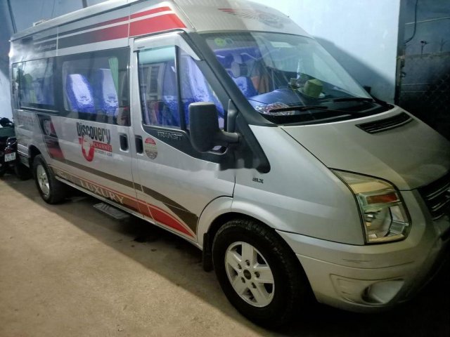 Cần bán Ford Transit năm 2015 còn mới0