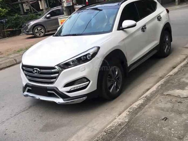 Bán Hyundai Tucson đời 2017, màu trắng còn mới, 775 triệu0