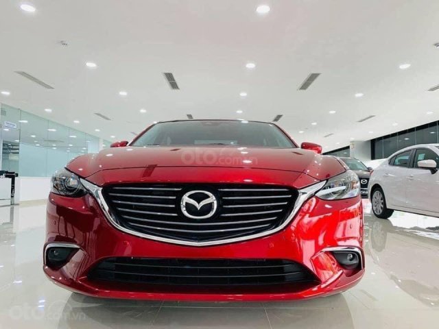 Mazda 6 2.0 Luxury sản xuất năm 2019 màu đỏ