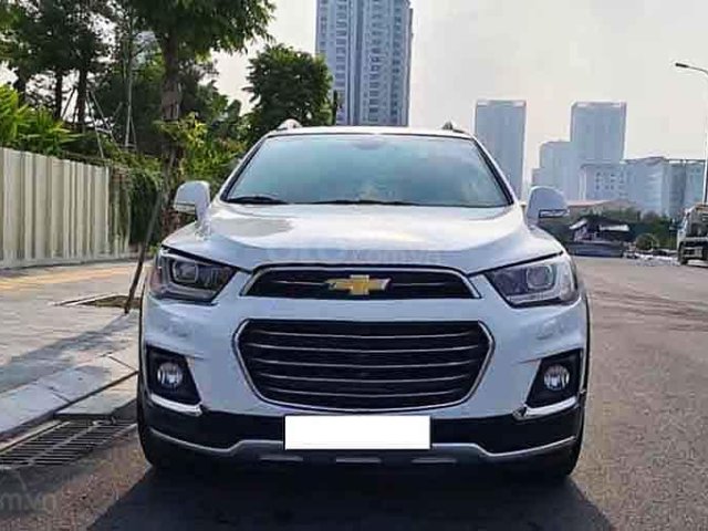 Cần bán Chevrolet Captiva năm sản xuất 2016, màu trắng chính chủ0