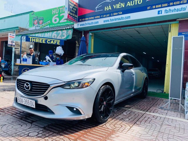 Bán xe Mazda 6 2.0 sản xuất 2017, màu xám khói, xe đẹp như mới, giá cả uy tín0