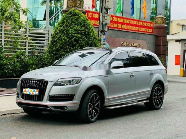 Bán Audi Q7 đời 2010, màu bạc, nhập khẩu nguyên chiếc