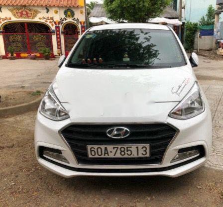 Cần bán Hyundai Grand i10 đời 2019, màu trắng