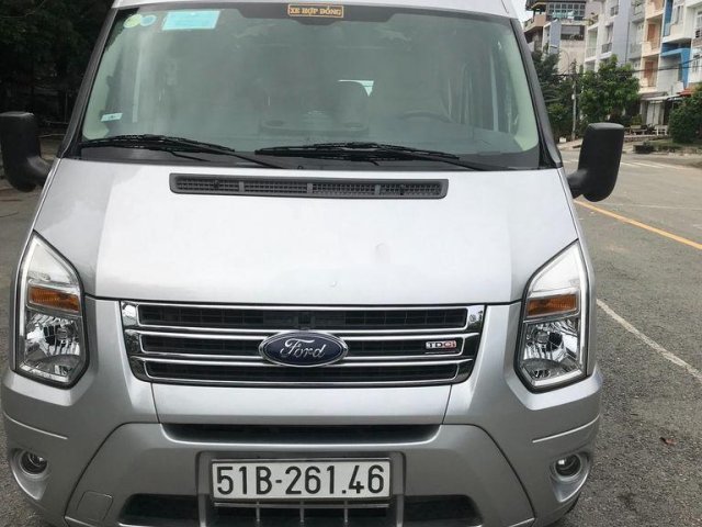 Bán xe Ford Transit 2018, màu bạc còn mới