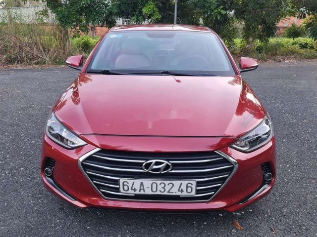 Cần bán gấp Hyundai Elantra sản xuất 2016 còn mới