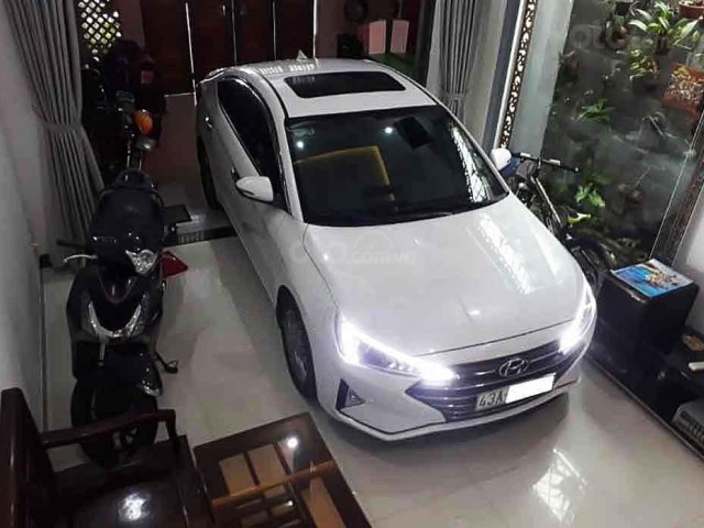 Cần bán Hyundai Elantra GLS năm sản xuất 2019, màu trắng 