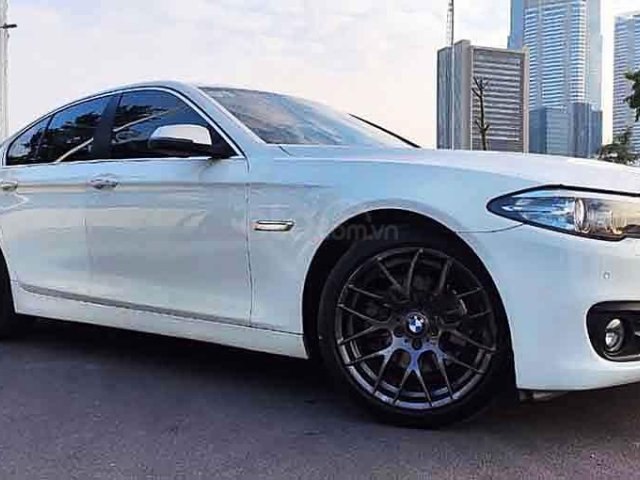 Bán ô tô BMW 5 Series 520i năm 2015, màu trắng, nhập khẩu