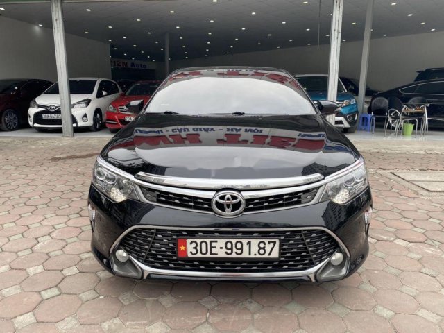 Bán ô tô Toyota Camry năm 2018, màu đen