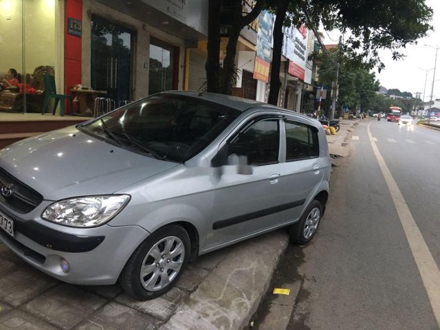 Cần bán Hyundai Getz năm sản xuất 2009, màu bạc, nhập khẩu số sàn