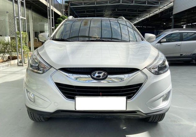 Xe Hyundai Tucson đời 2013, màu bạc, 555 triệu0