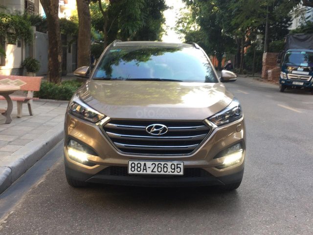 Bán Hyundai Tucson 2.0 AT form mới đời 2019 máy xăng, gốc tỉnh mới đi 18.000 km0