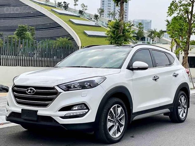 Cần bán xe Hyundai Tucson đời 2019, màu trắng, giá chỉ 835 triệu