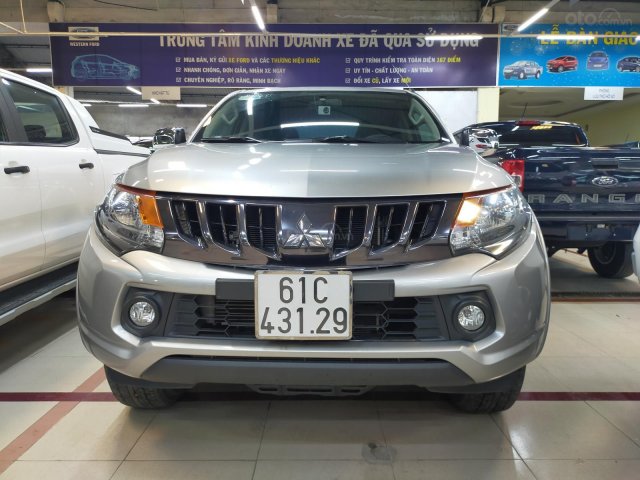 Mitsubishi Triton GLS 2017 dk 2018 MT, xe chính chủ